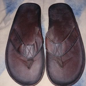 Men's American Eagle leather flip flops